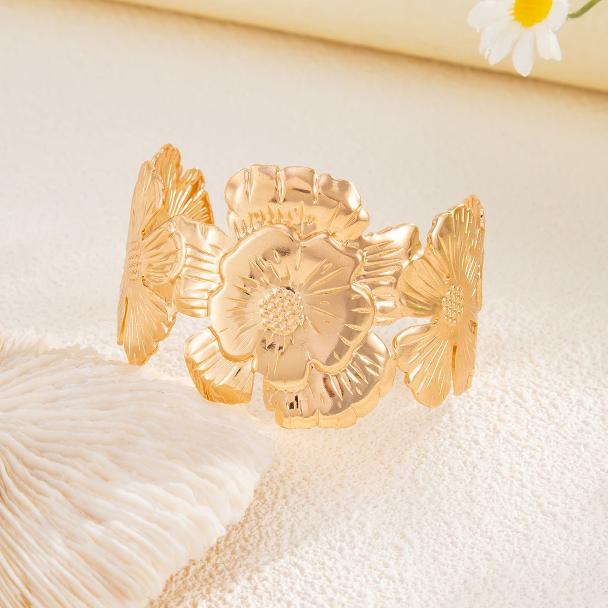 Luxury Elegant Floral Plated Iron Wide Cuff Bracelet for Women