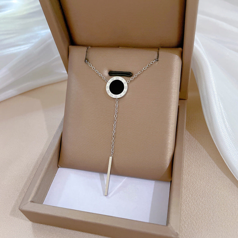Collana in acciaio al titanio geometrica minimalista per unisex con catena irregolare