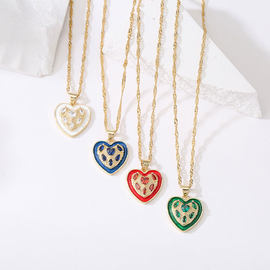 Collar de cobre con forma de corazón estilo INS con chapado en oro de 18 quilates y colgante de circonita micropavé para mujer