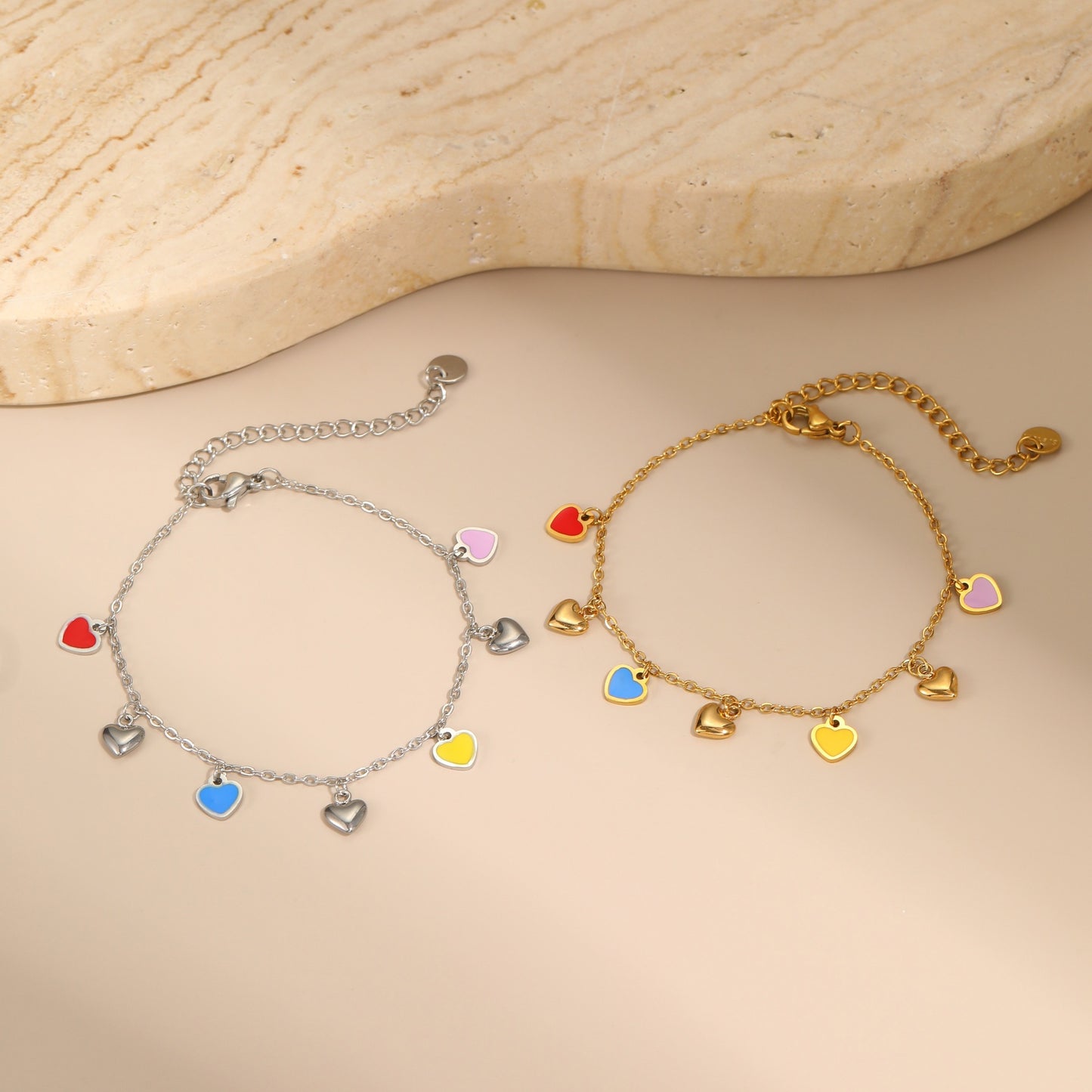 Fashionable OL Style Heart-Shaped Stainless Steel Bracelet with Plating Finish, Colorful and Tarnish-Resistant for Women