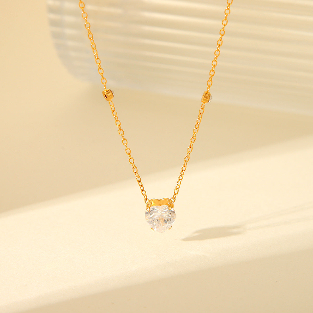 INS Style Heart-Shaped Stainless Steel Necklace with 18K Gold Plating and Cubic Zirconia for Women