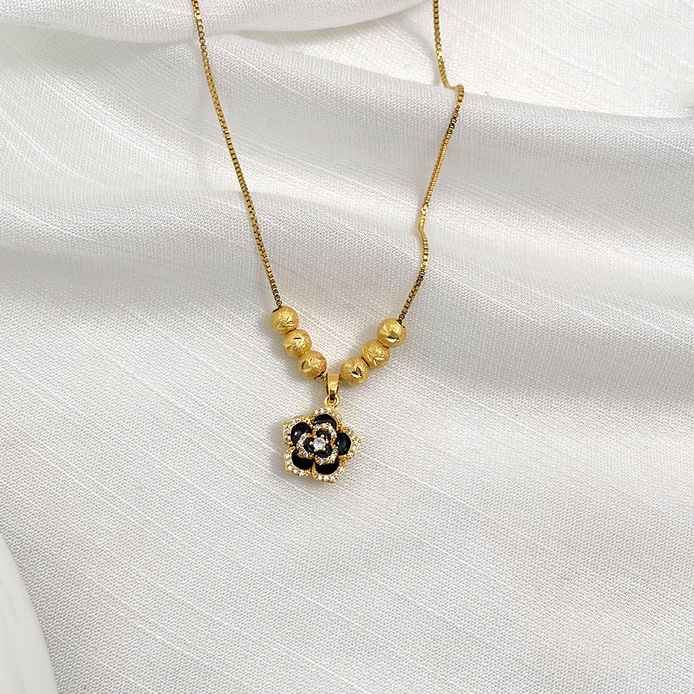 Original Design Irregular Pendant Necklace for Women in Titanium Steel with Plated Gold Finish