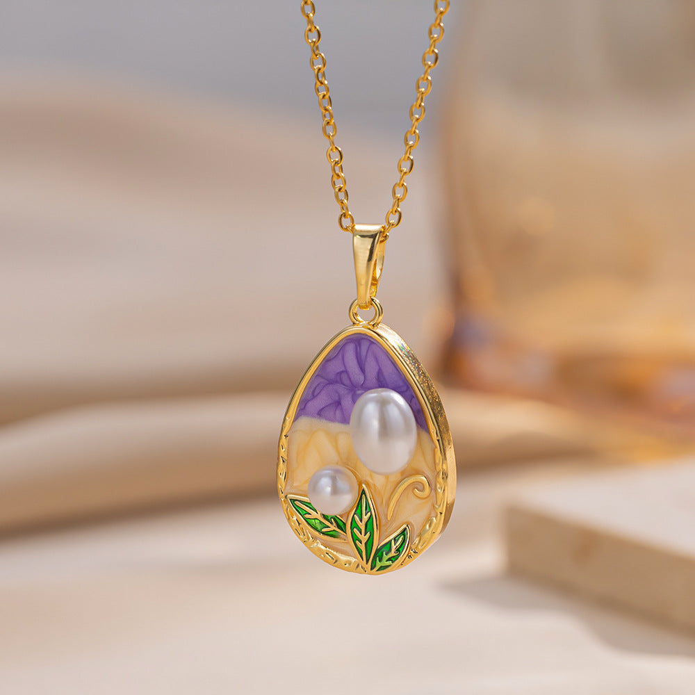 Collana di Lusso Francese Vintage Monet Garden con Ciondolo a Cuore, Catena in Acciaio al Titanio, Finitura Smaltata, Motivo Floreale a Tulipano, Delicata Catena a Clavicola da Donna