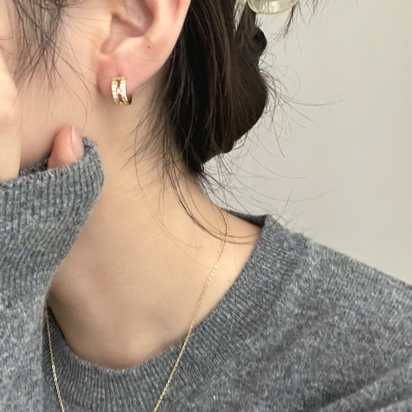 Pendientes de Plata de Ley 925 con Forma de Estrella, Lujo Minimalista, con Incrustaciones de Pedrería Pavé