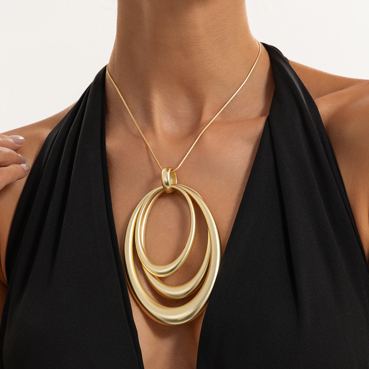 Minimalist Hip-hop Geometric Oval Zinc Alloy Pendant Iron Plated Necklace for Women