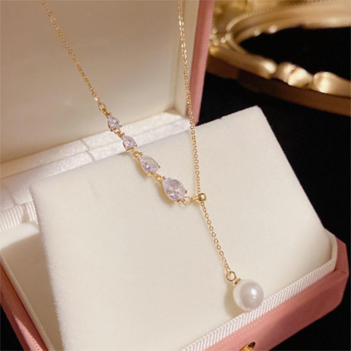Minimalist Pearl Teardrop Pendant Necklace with Titanium Steel Chain and Rhinestone Accents for Women and Men