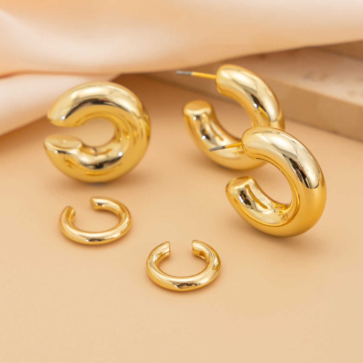 Minimalist Geometric Alloy Plated C-Shaped Clip-On Earrings for Women