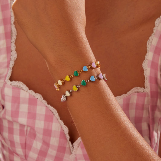 Fashionable Minimalist Enamel Heart-Shaped Titanium Steel Bracelet for Women with Plated Finish