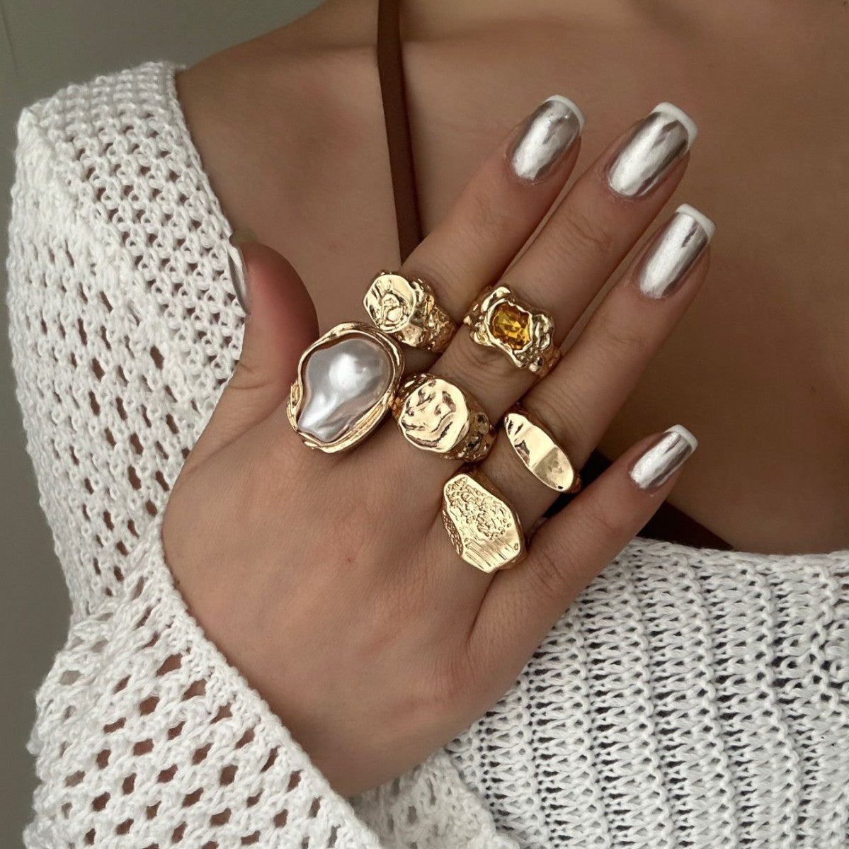 Vintage Rhinestone and Pearl Floral Alloy Ring Set