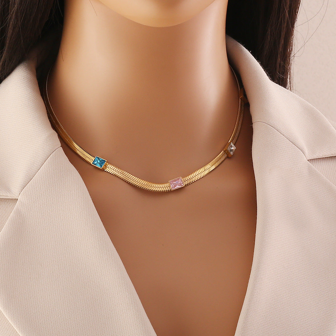 Fashionable Geometric Square Zircon Pendant Necklace for Women in Stainless Steel with Plated Finish