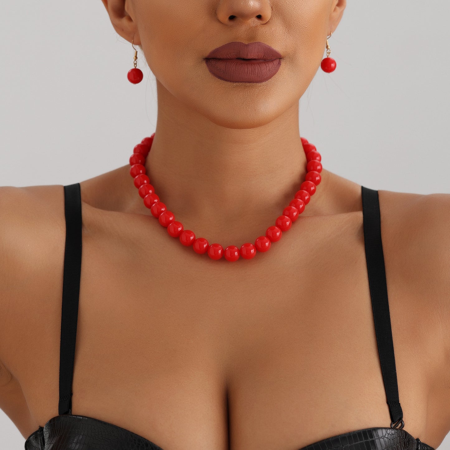 Collar de moda geométrico acrílico con cuentas para mujer con cadena de locket con acabado chapado