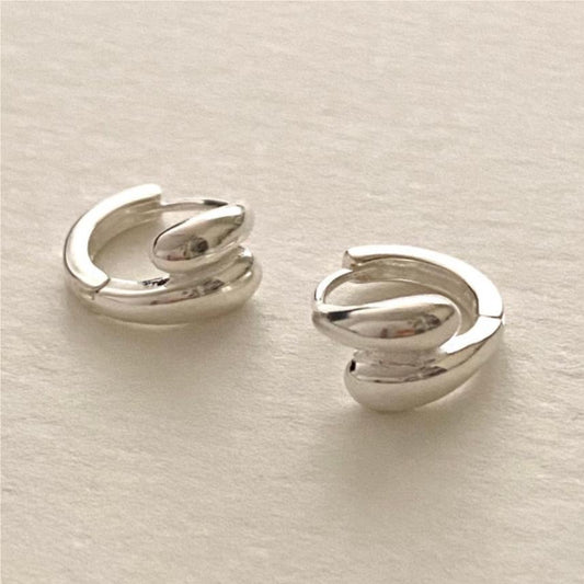 Pendientes de tuerca geométricos minimalistas con letras de plata de ley 925 chapada en oro para mujer