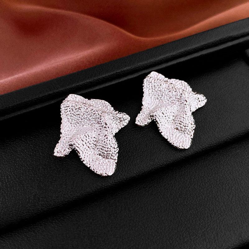 Orecchini da donna vintage floreali geometrici con perle, finitura smaltata, in rame placcato e perni in acciaio inossidabile