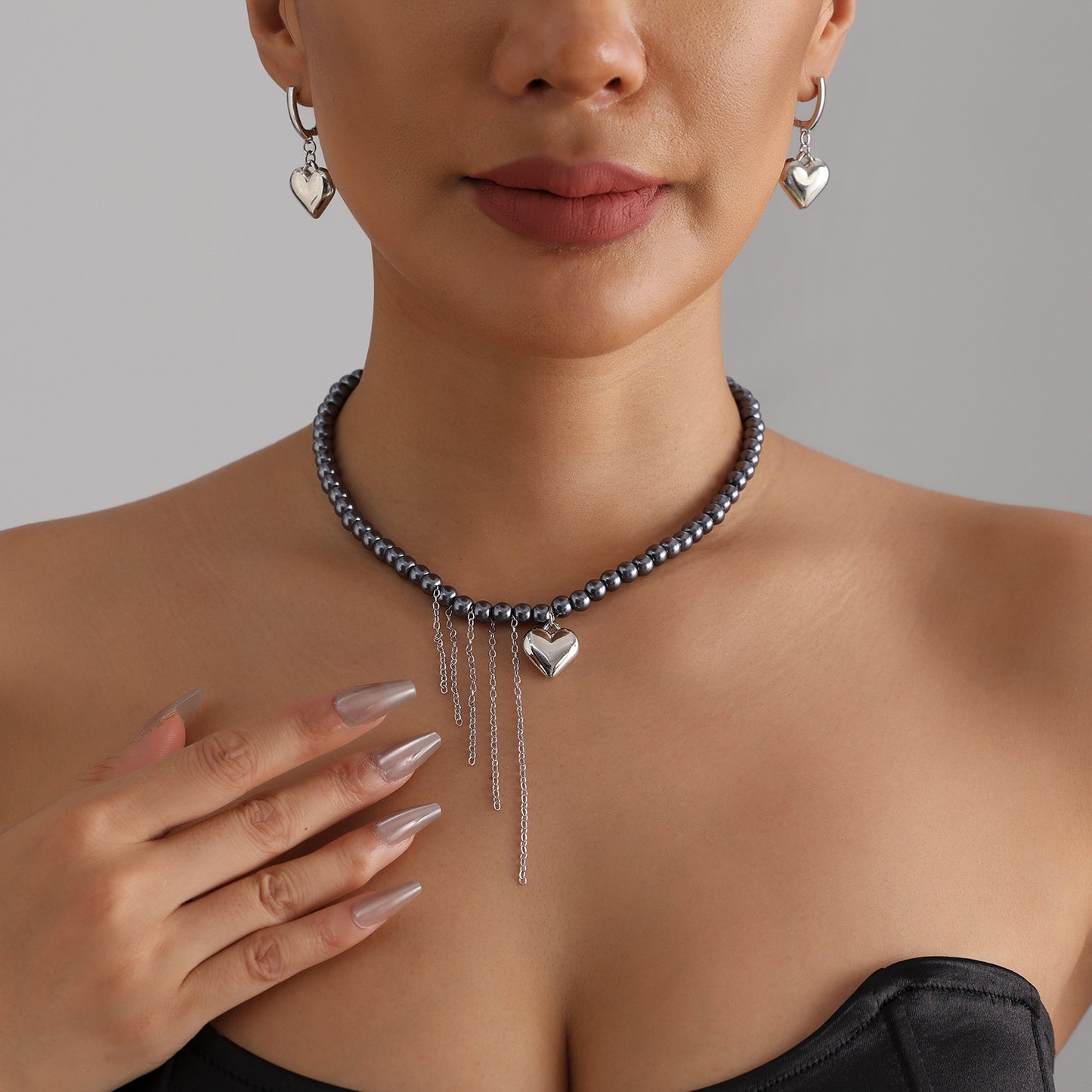 Sweet Streetwear Heart Geometric Alloy Plated Necklace with Glass Beads for Women