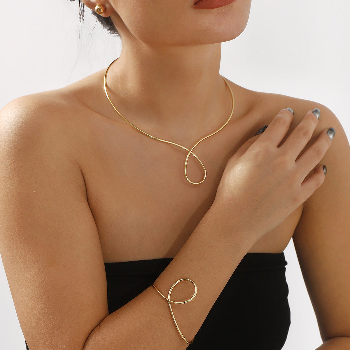 Set di bracciale girocollo e orecchini in metallo geometrico da donna con finitura galvanica, gioielli di moda minimalisti