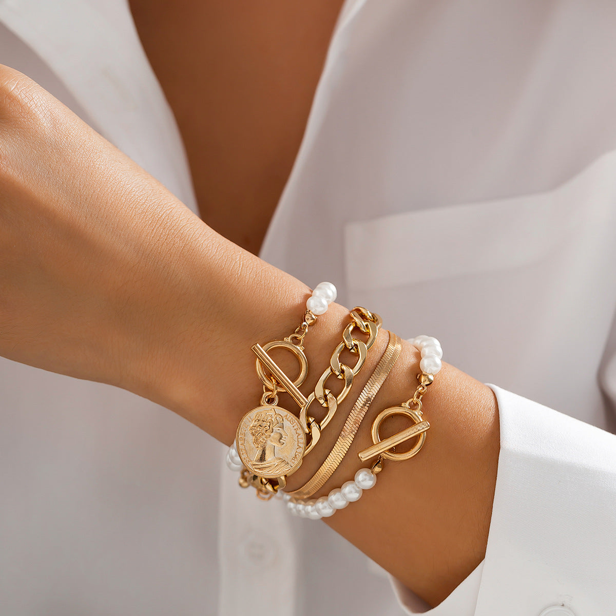 Minimalist Geometric Pearl-Style Beaded Bracelet Set with Tassel and Chain Accents for Women