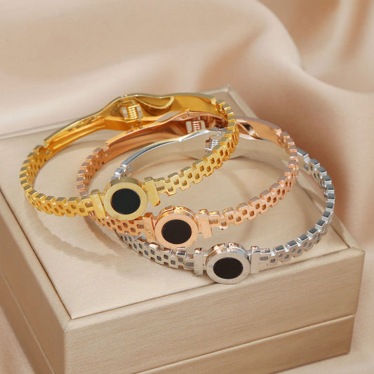 Minimalist 18K Gold Plated Round Titanium Steel Watch Style Bracelet