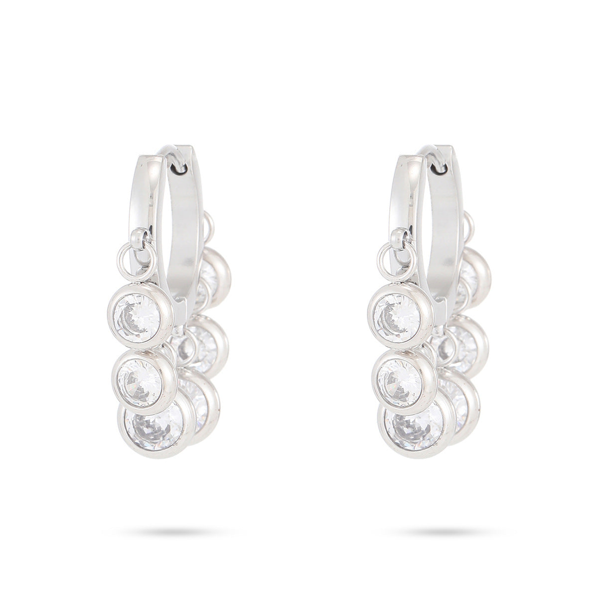 Orecchini da donna alla moda e minimalisti in acciaio inossidabile a forma geometrica rotonda con placcatura in oro sottovuoto 18K e intarsio di strass