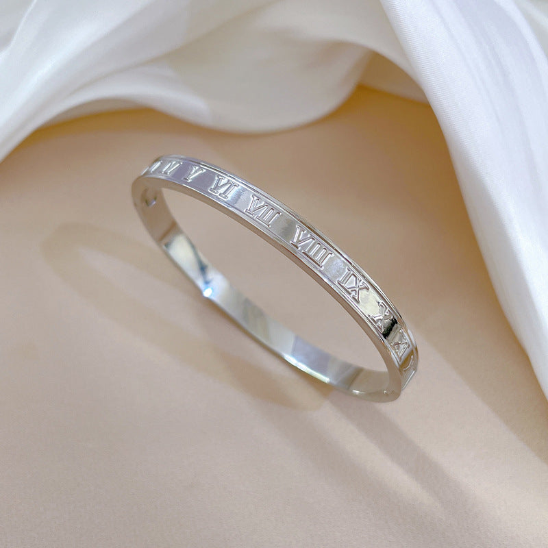 Minimalist Luxury Titanium Steel Bracelet for Women with Plated Finish Retro Elegant Design