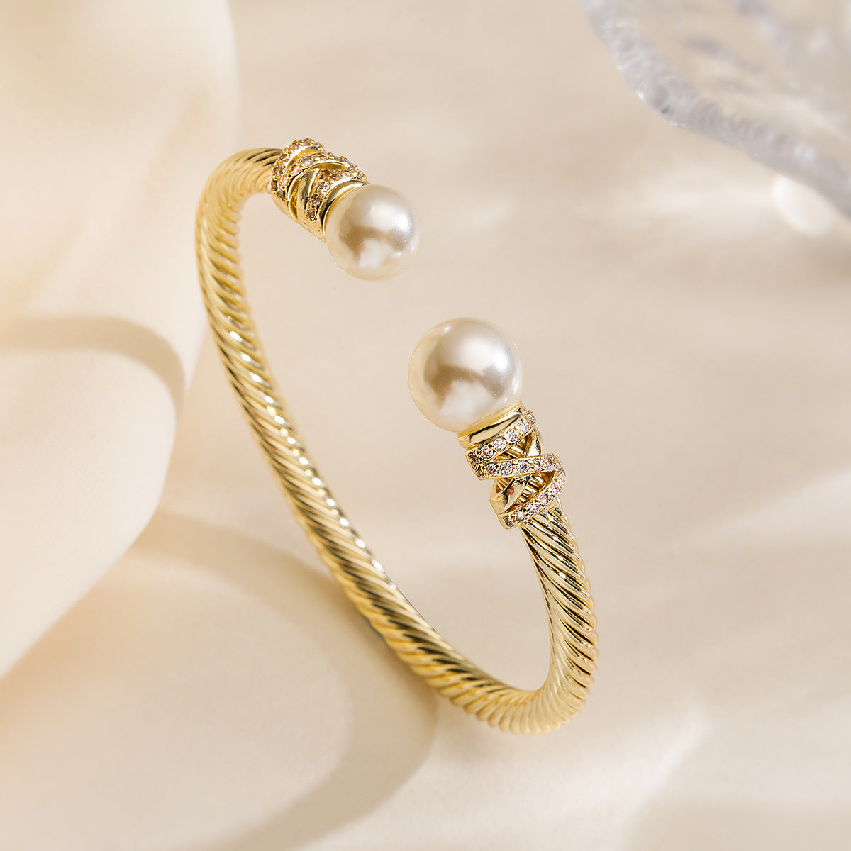 Minimalist Geometric Gold-Plated Copper Bracelet with Zirconia and Pearl Accents for Women