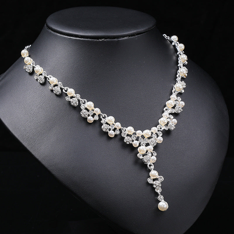 Exaggerated Fruit Pattern Circle and Sphere Pendant Alloy Necklace Set with Earrings for Women Plated Finish