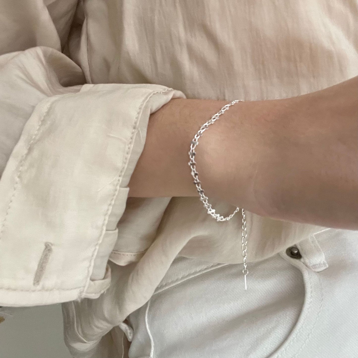 Bracciale da donna in argento sterling 925 placcato con linea intrecciata, stile minimalista