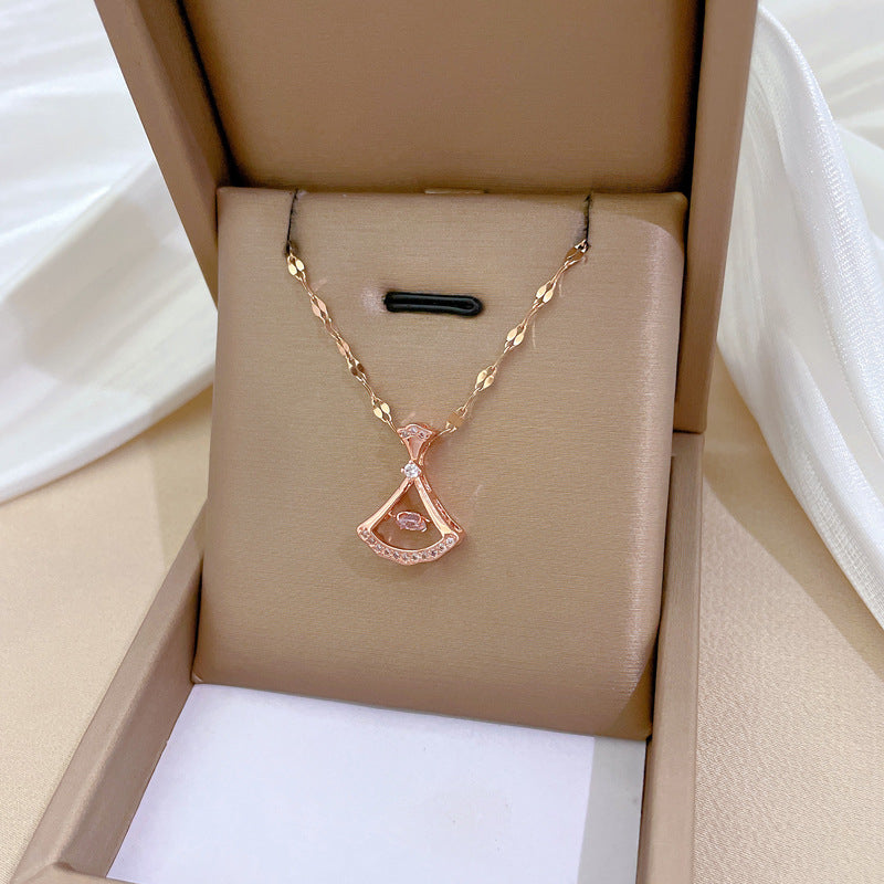 Elegante Collar con Colgante de Luna Geométrica de Lujo para Mujeres y Hombres, Cadena Delicada de Acero Inoxidable para Clavícula con Incrustaciones de Pedrería
