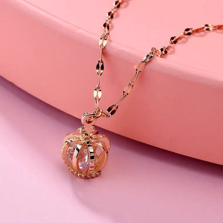 Luxury Minimalist Crown-Shaped Titanium Steel Necklace with Gold Plating for Women, Adjustable Clavicle Chain with Movable Pendant