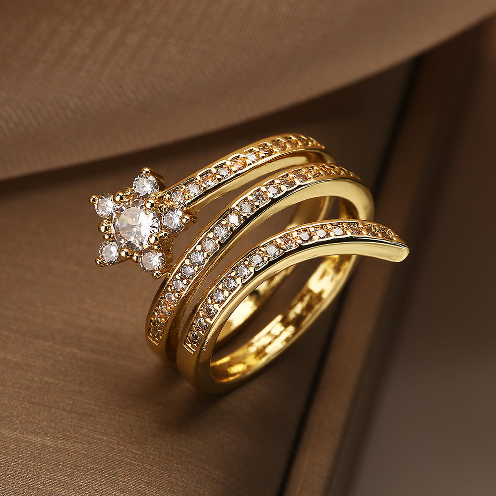Anello Minimalista con Geometria Irregolare da Donna in Ottone con Placcatura Oro e Micro-Incastonatura a Pavé