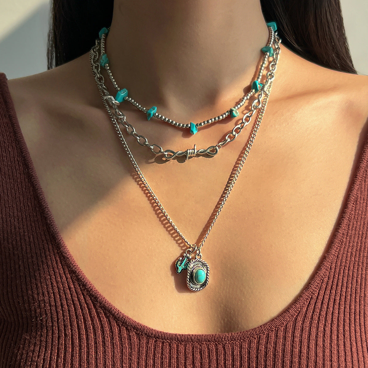 Vintage Western Cowboy Style Turquoise Multilayer Necklace for Women with Geometric Pendant and Plated Zinc Alloy Chain