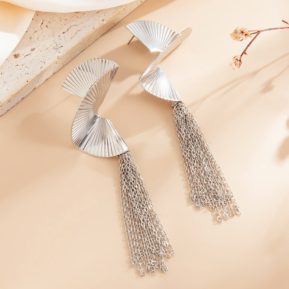Vintage Striped Fan Shape Iron Plated Tassel Earrings for Women