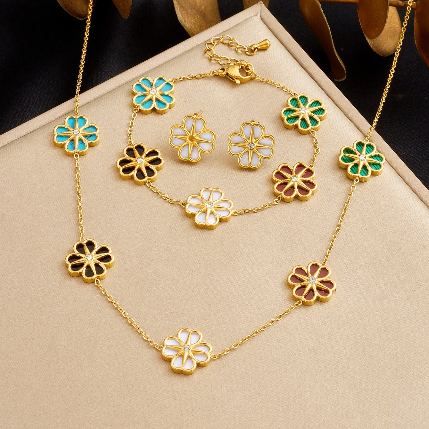 Vintage Luxury Gold Plated Stainless Steel and Acrylic Star Flower Pendant Set with Rhinestone for Women