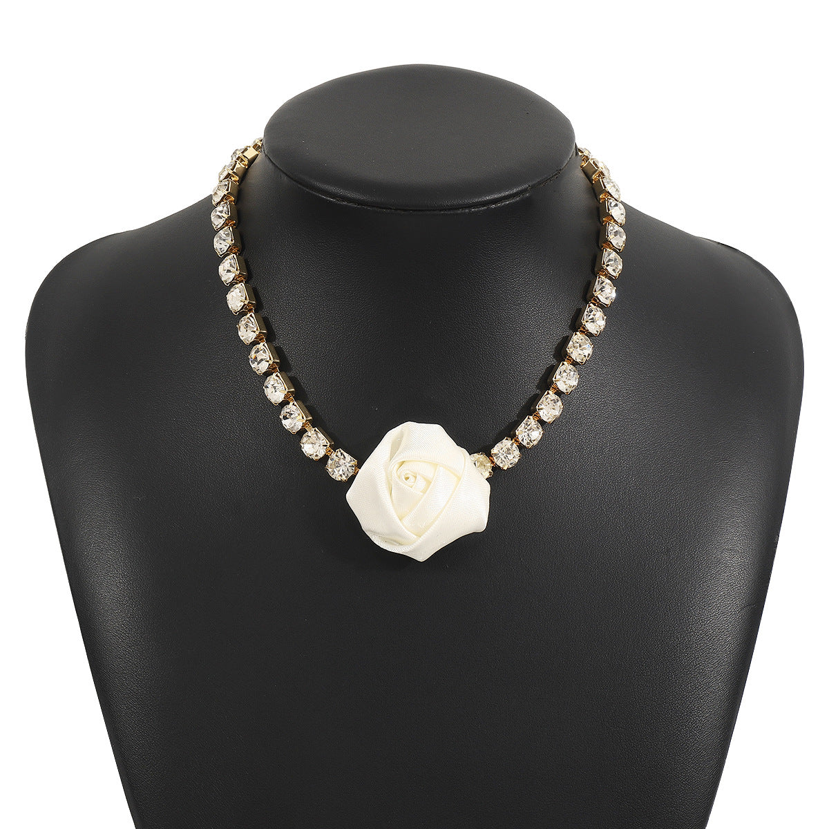 Elegant Luxury Floral Pendant Necklace with Rhinestone Accents for Women, Alloy Chain, Fashionable Clavicle Jewelry for Evening Parties and Daily Wear