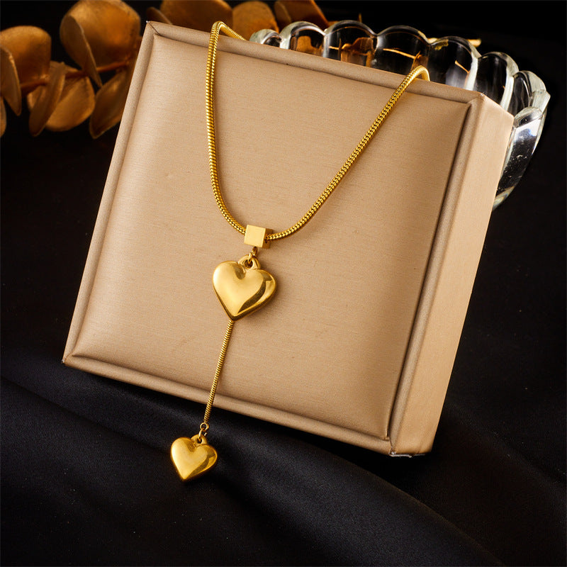 Collana con ciondolo a cuore placcato in acciaio inossidabile, elegante e minimalista, con catena a scatola