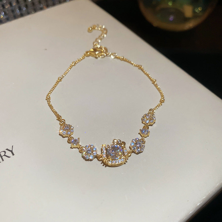 Light Luxury 18K Gold Plated Cubic Zirconia Cat Bear Animal Bracelet for Women