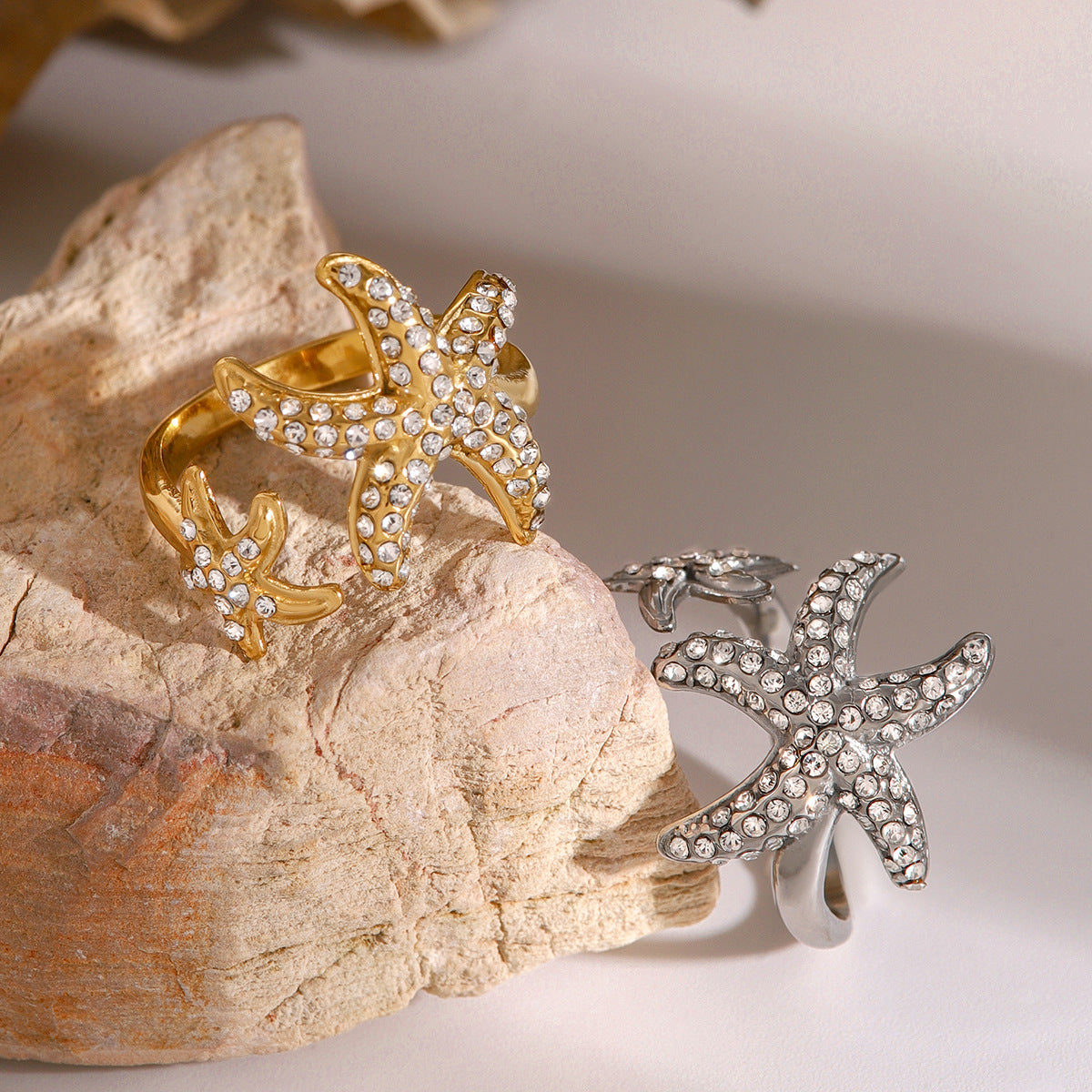 Full Rhinestone Starfish Stainless Steel Ring Plated Women