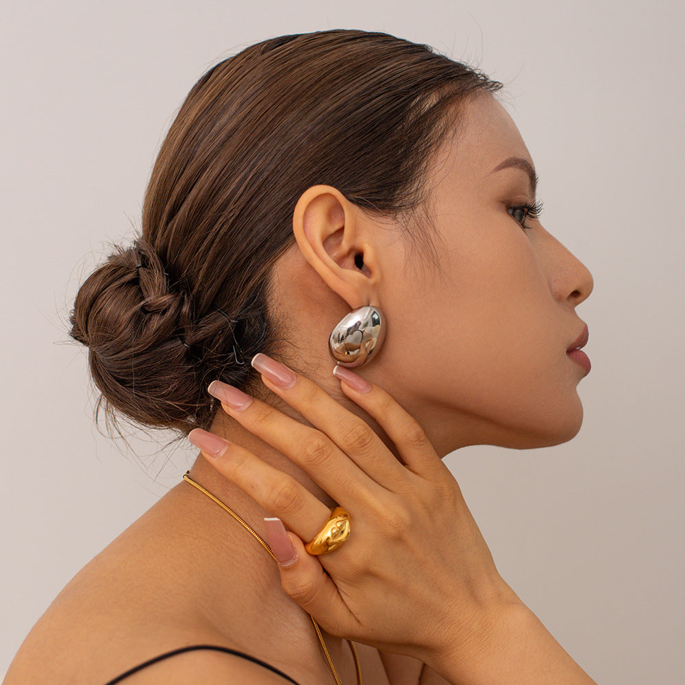Pendientes de Acero Inoxidable Geométricos Minimalistas para Mujer con Baño de Oro de 18K y Forma de Frijol Redondo Liso