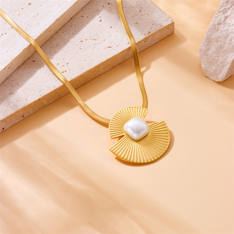 Vintage Minimalist Fashionable Stainless Steel Plated Fan-Shaped Pendant Necklace