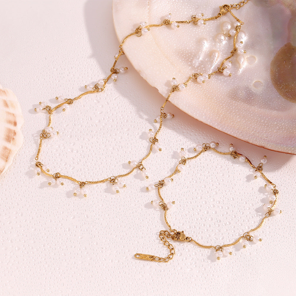 Minimalist Geometric Stainless Steel Pendant Necklace with 18K Gold Plating and Pearl-Style Accents for Women