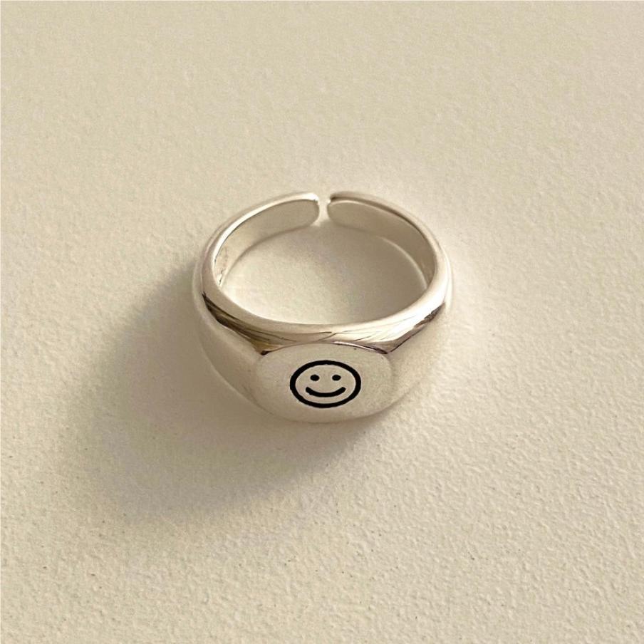 Minimalist Sweet 925 Sterling Silver Geometric Smile Ring for Women