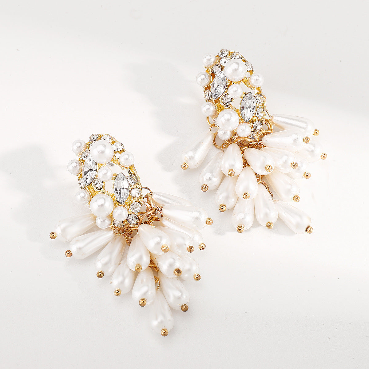 Aretes de Perlas con Pedrería Geométrica Bañados Elegantes para Mujer