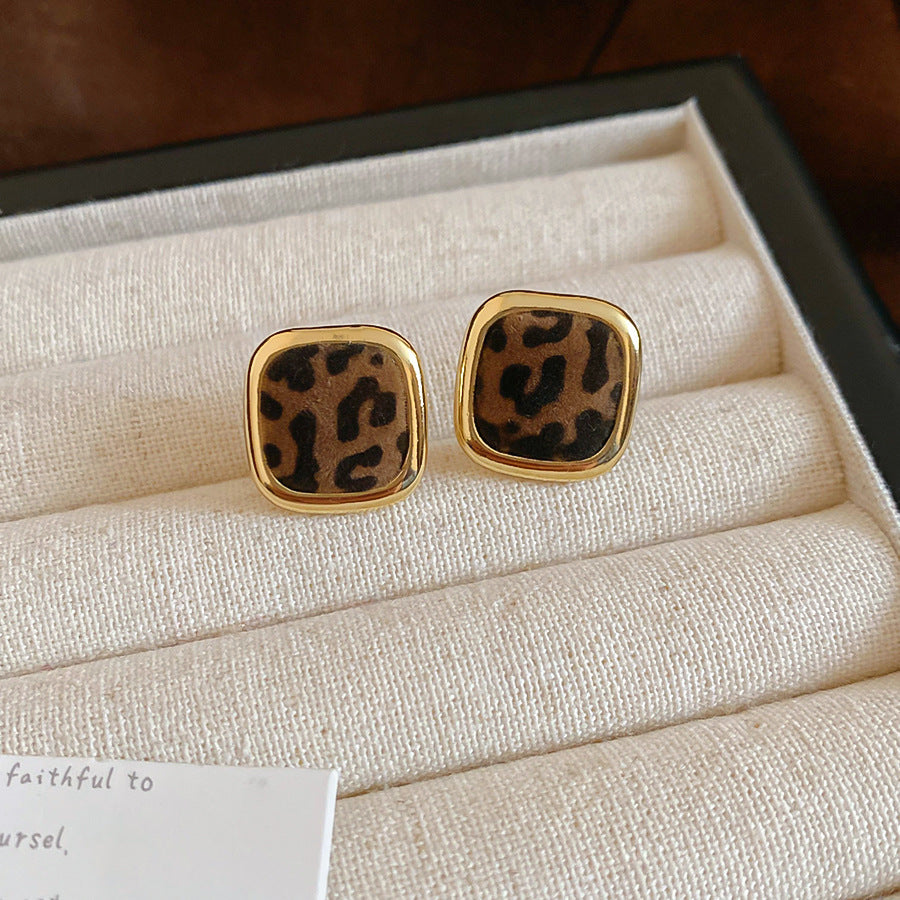 Aretes cuadrados geométricos de leopardo de terciopelo retro en plata esterlina, joyería artística minimalista para mujer