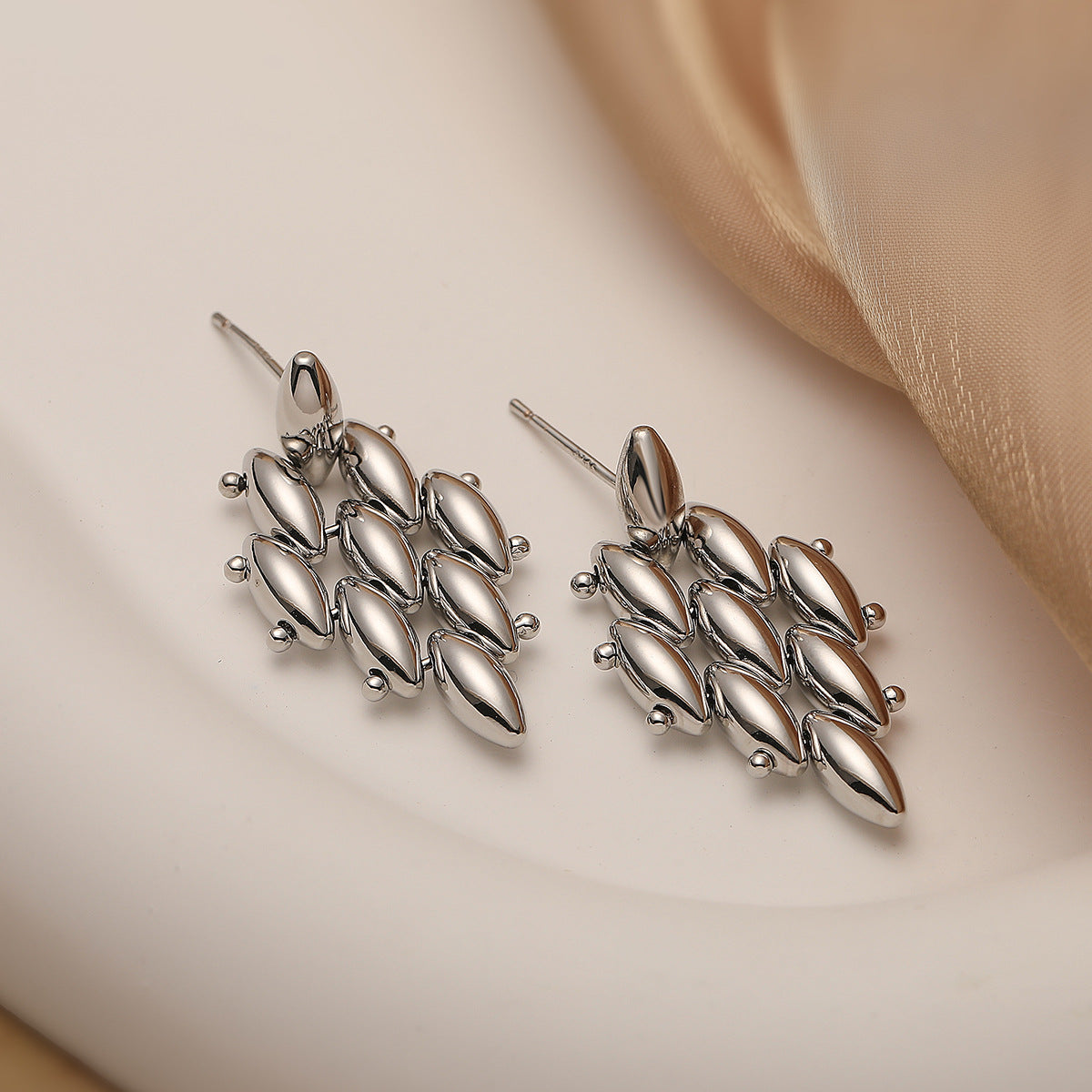 Geometric Copper Earrings with Gold Plating for Women, Micro-Paved Design, Fashionable and Versatile Everyday Studs