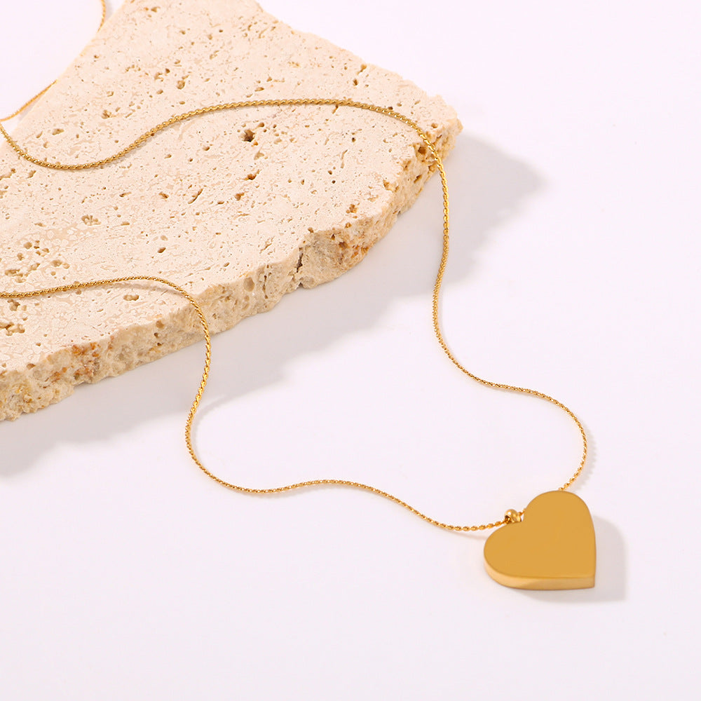 Minimalist Heart-Shaped Titanium Steel Pendant Necklace with 18K Gold Plating on O-Chain for Women