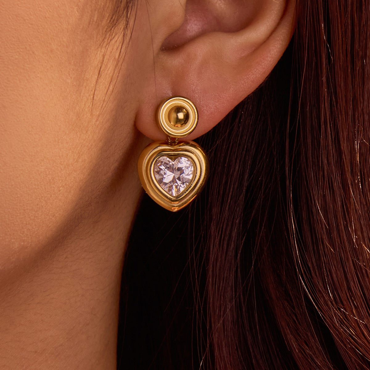 Orecchini retrò in acciaio inossidabile a forma di cuore alla francese con intarsio in zircone, orecchini minimalisti di moda per le donne