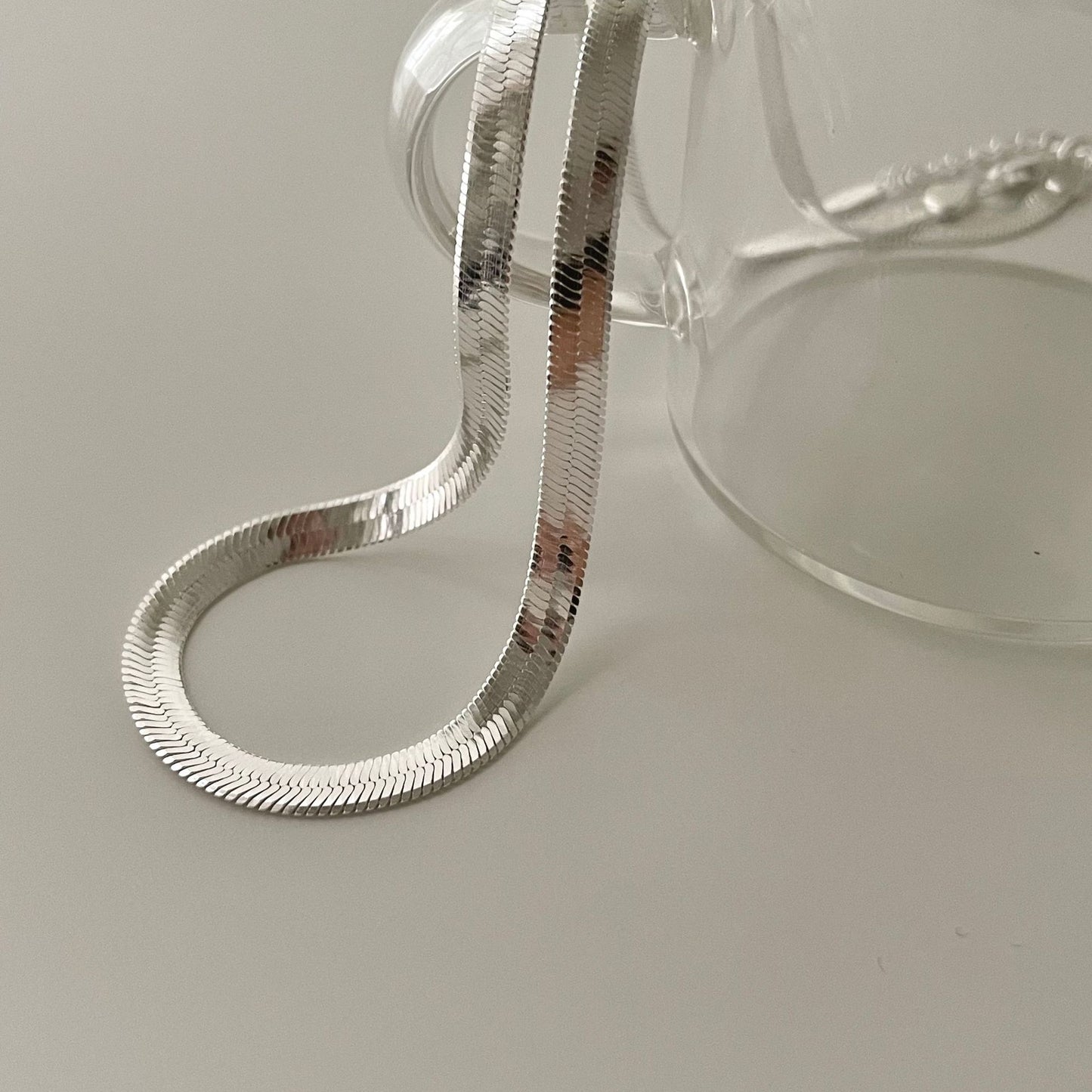 Collana a catena in stile geometrico minimalista in argento sterling 925 con design dalle linee pulite