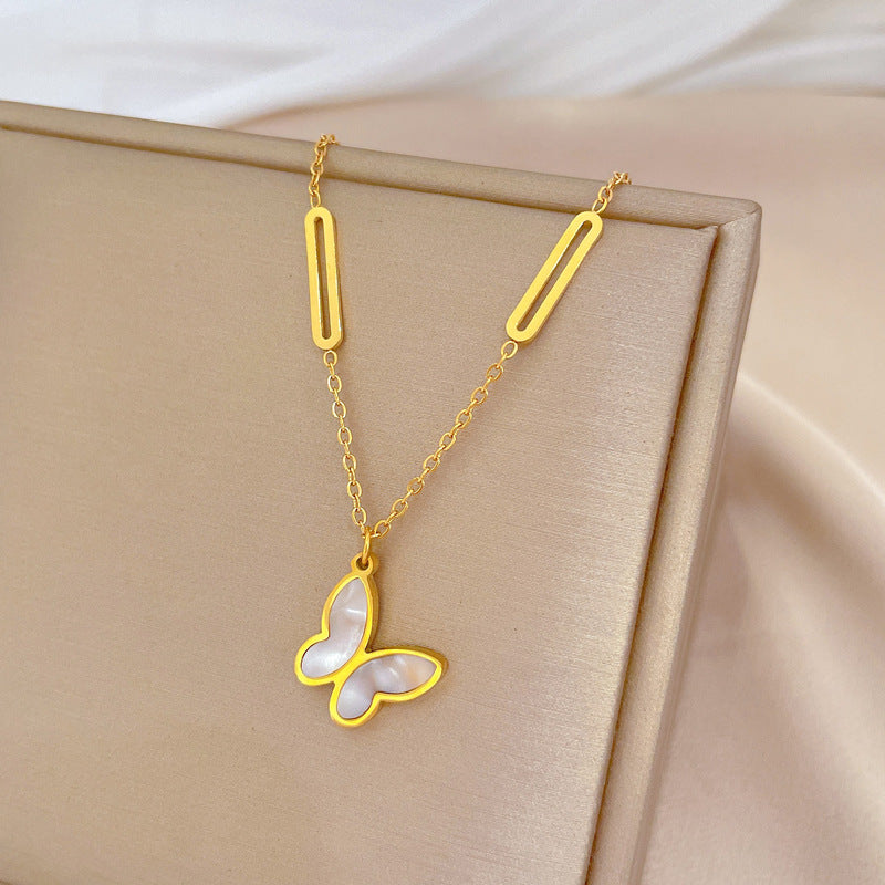 Collar con colgante de mariposa minimalista de acero de titanio con baño de oro para mujer y hombre