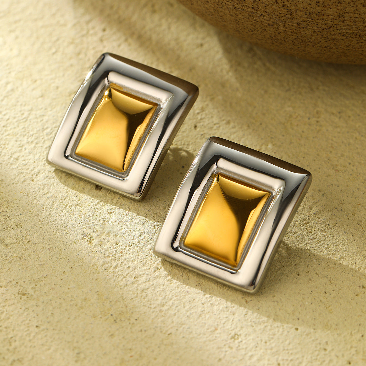 Pendientes Minimalistas Cuadrados de Acero Titanio con Acabado Galvanizado para Mujer, a la Moda, para la Oficina, Hipoalergénicos de Acero Inoxidable