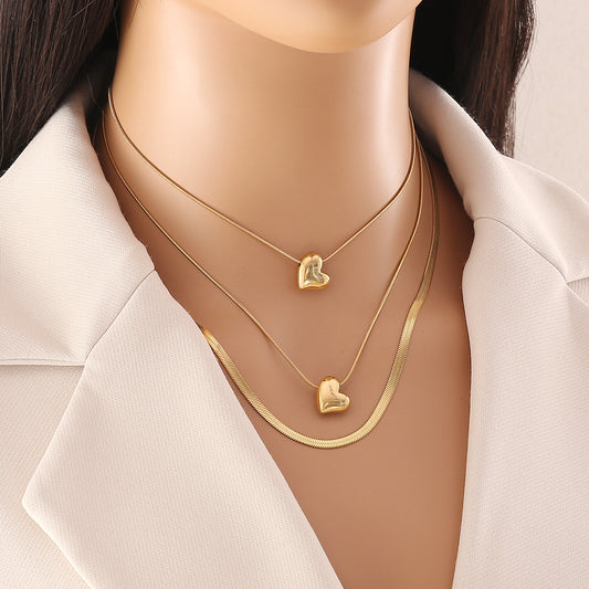 Elegante Collar con Colgante en Forma de Corazón de Acero Inoxidable Estilo OL con Cadena de Serpiente Bañada para Mujer