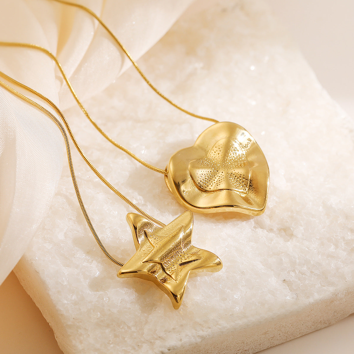 Minimalist Geometric Star and Heart Pendant Necklace for Women in Titanium Steel with 18K Gold Plating